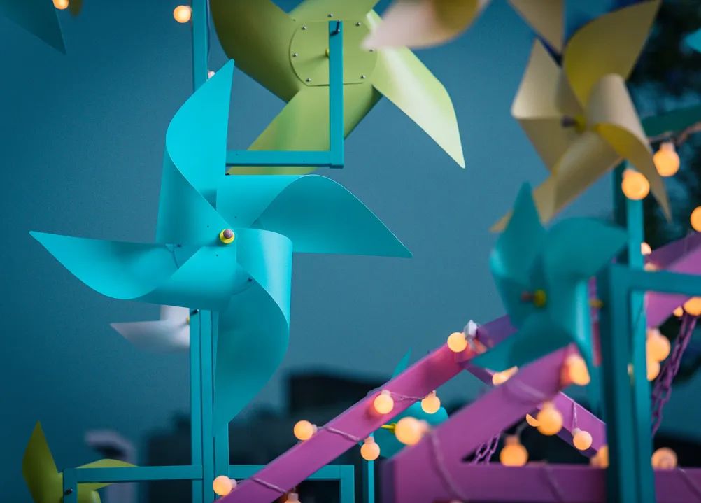 网红快闪展览活动策划的童趣风车，马卡龙色风车让你立马出圈！