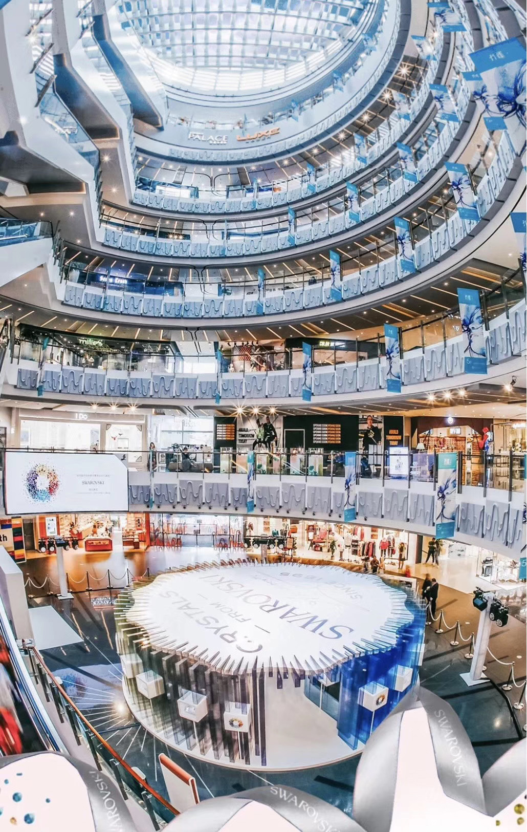 施华洛世奇快闪展览活动策划的3款定制水晶元素装饰画实力圈粉