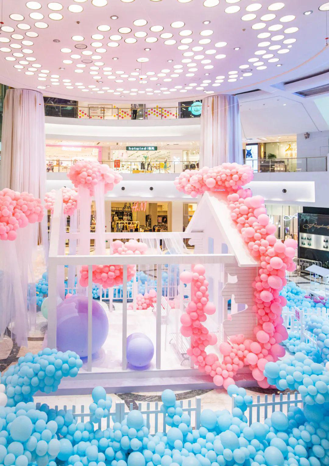 魔都气球艺术展览活动策划的这波告白气球，撒得有点欢甜