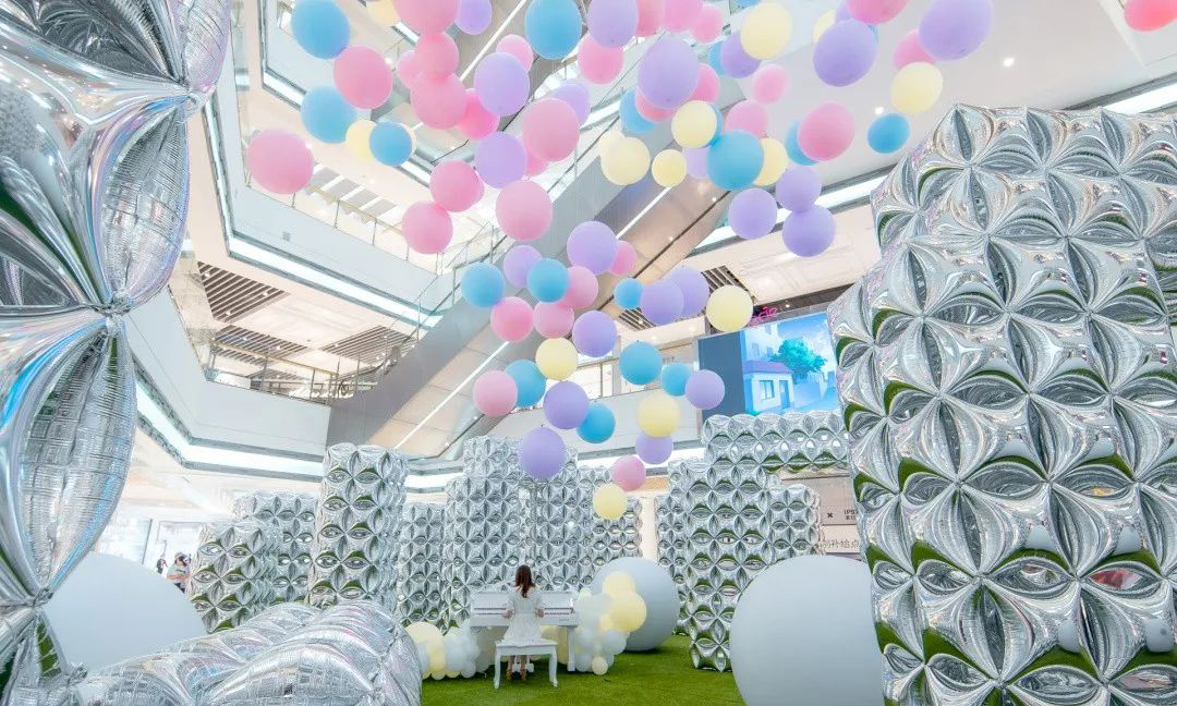 魔都气球艺术展览活动策划的这波告白气球，撒得有点欢甜