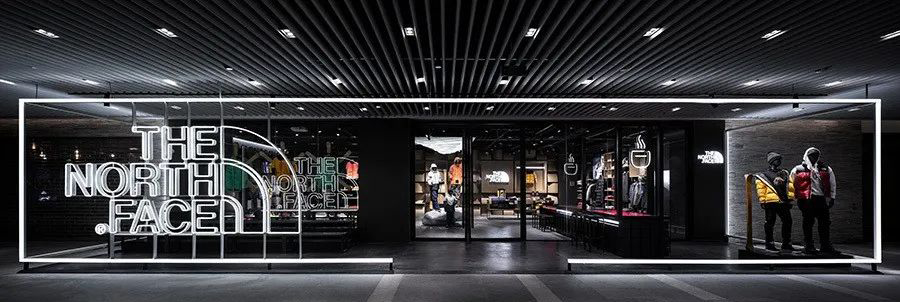 北面快闪店展览活动设在滑雪度假村,提供夏冬两季探索体验