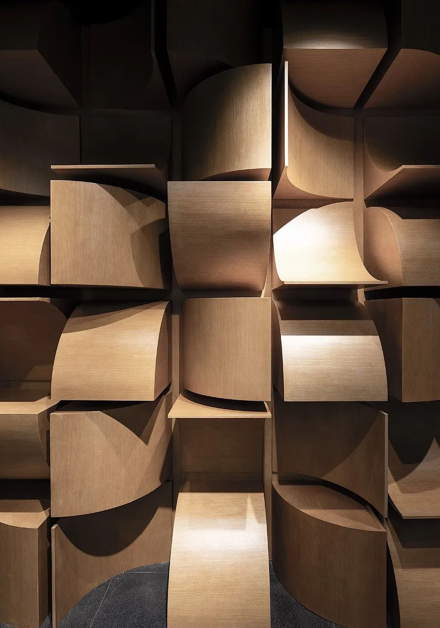 北面快闪店展览活动设在滑雪度假村,提供夏冬两季探索体验