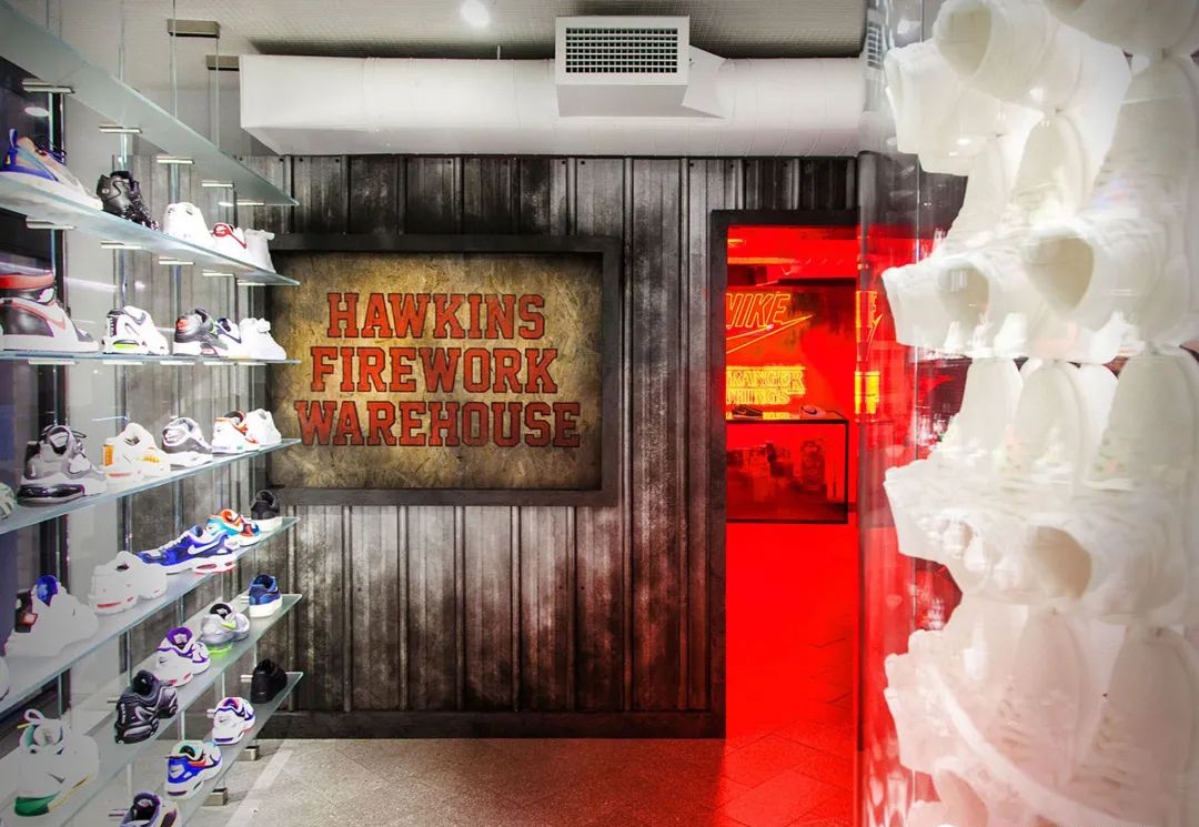 NIKE与STRANGER THINGS联名快闪活动策划的“炸毁”元素够燃