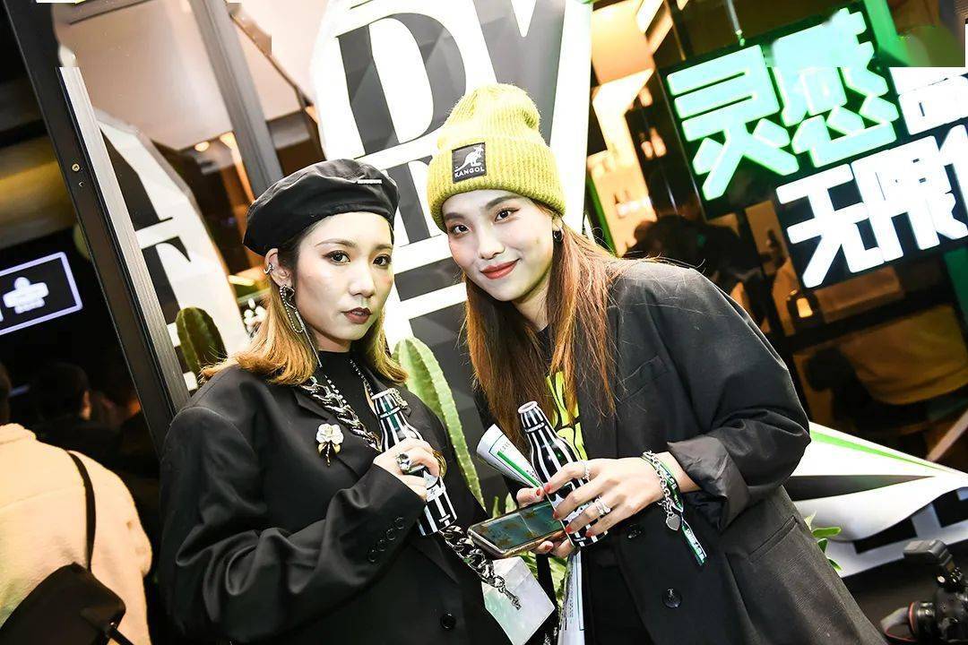 夜猫子年轻潮玩体验活动策划，黑白元素尽显时尚审美