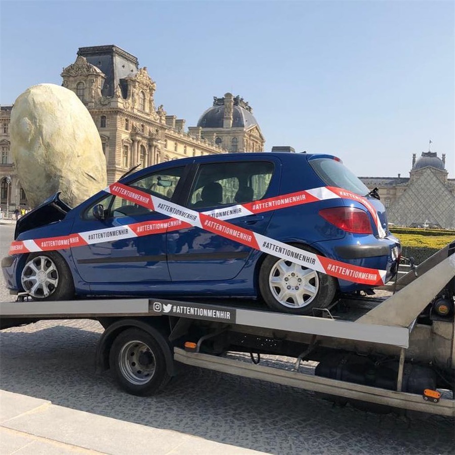 阿斯泰利克斯主题公园这场街头营销快闪活动策划主角竟是一块巨石