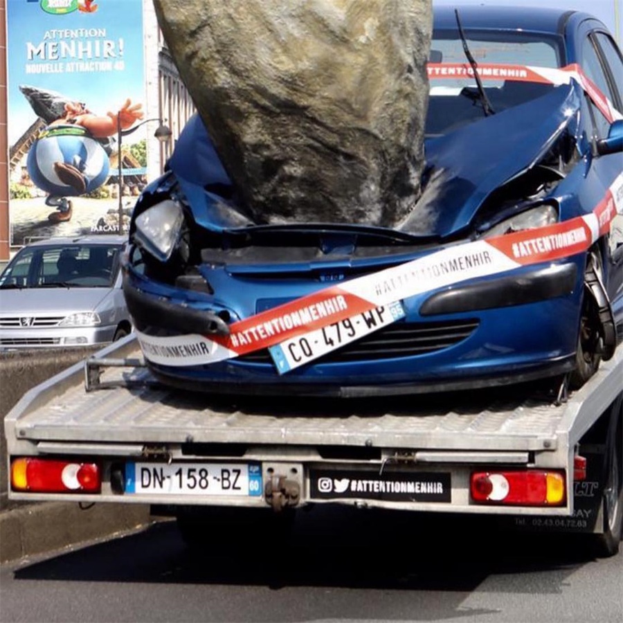 阿斯泰利克斯主题公园这场街头营销快闪活动策划主角竟是一块巨石