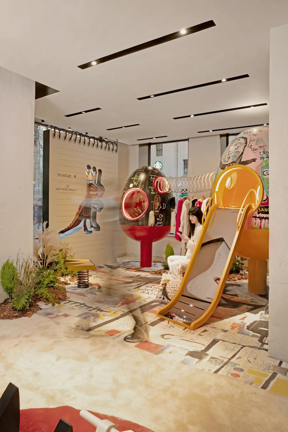 「画中出走 • 巴斯奎特游乐园」联名快闪式展览活动策划满载生命力