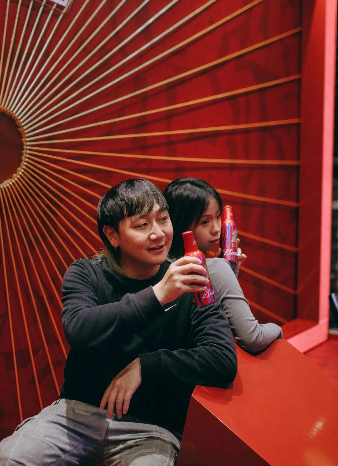 外表酷炫的“红”运楼竟是百威联合火锅店一起干的限时快闪活动策划,炸!