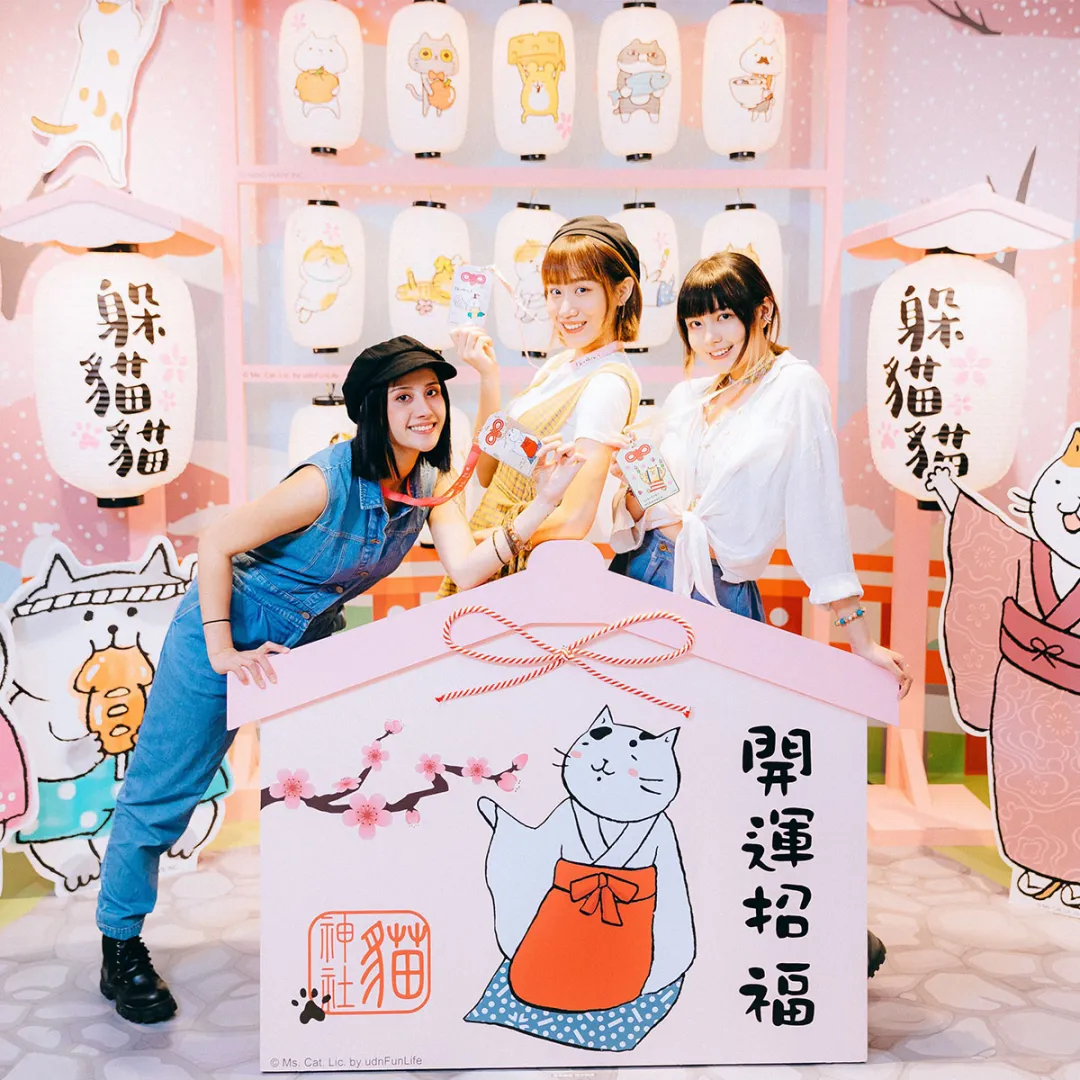 躲猫猫樱花季快闪店活动策划太粉萌了,快来与猫咪合拍萌照吧