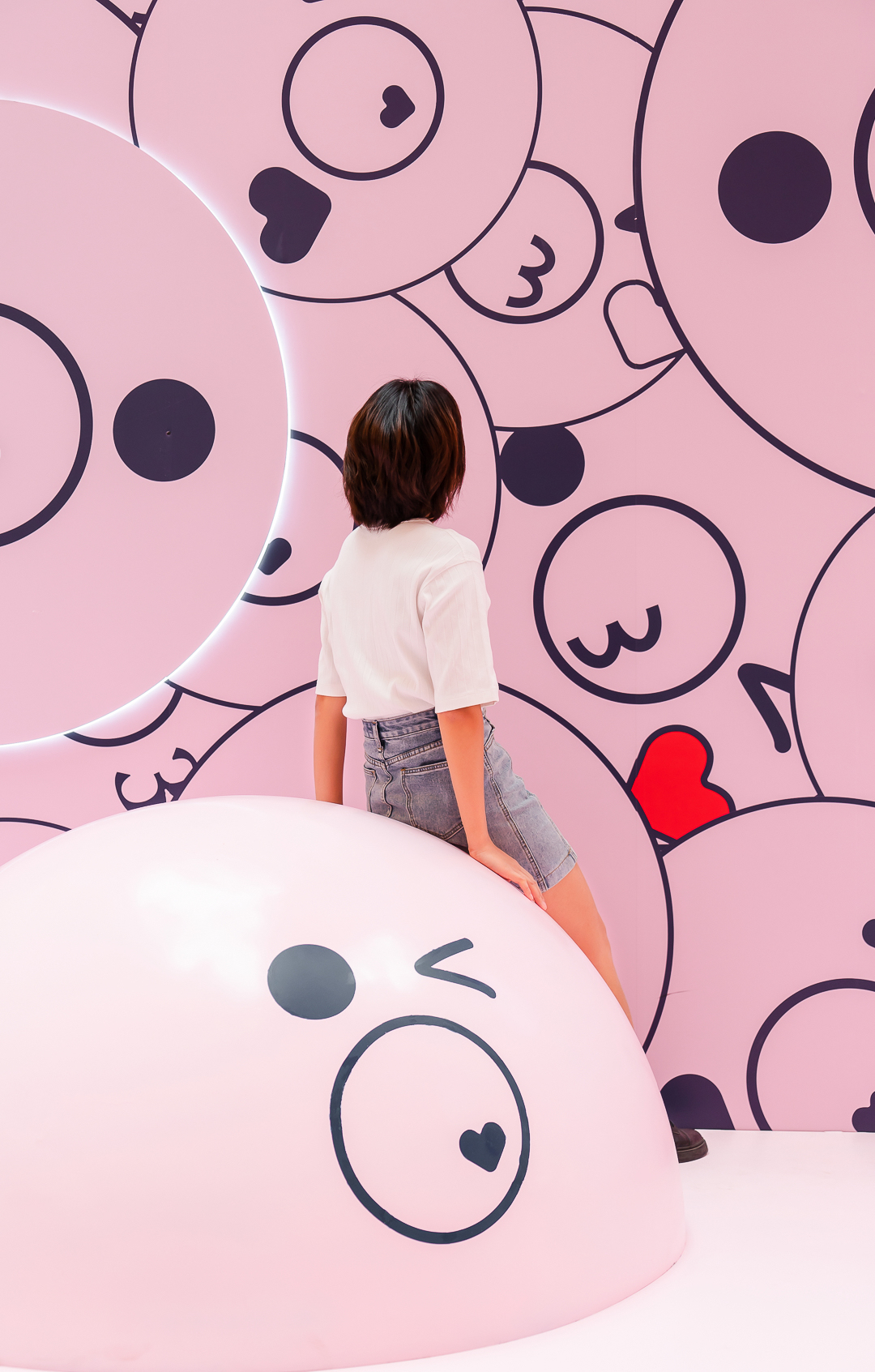 15万㎡空间的「粉色星球」快闪店活动策划10米悬空瀑布太壮观了