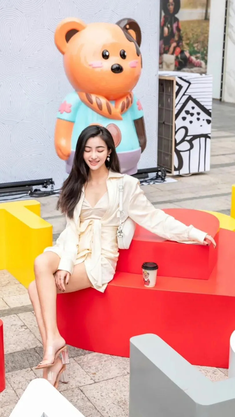 乔尔·卢布松线下超级快闪店活动策划三大震撼空间,有颜有料