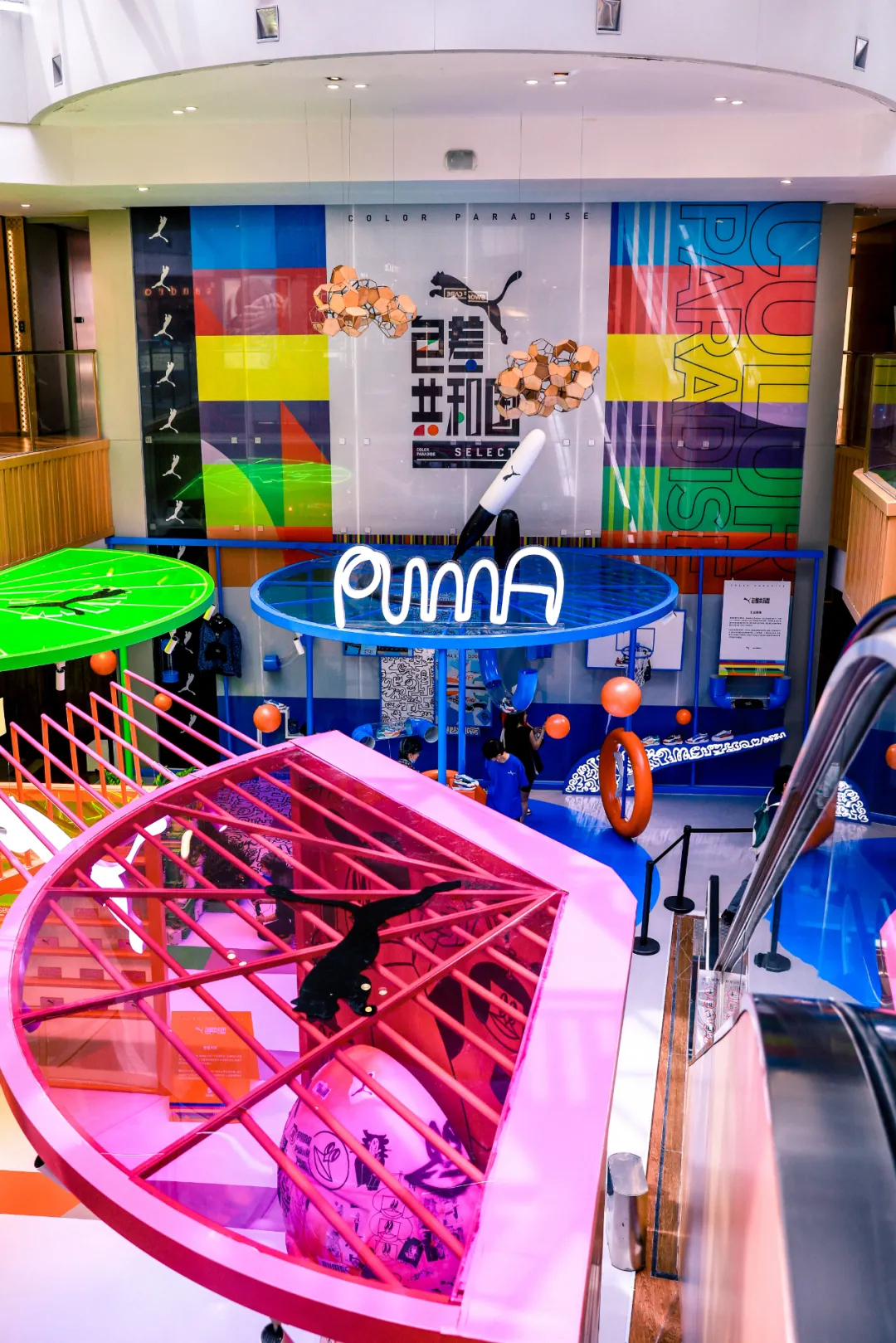 「黑彪色差共和国」创意市集活动策划堪称思维与视觉的盛宴