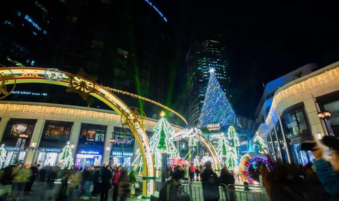 叮叮当叮叮当,铃儿响叮当!太古汇的圣诞商场美陈萌爆了!