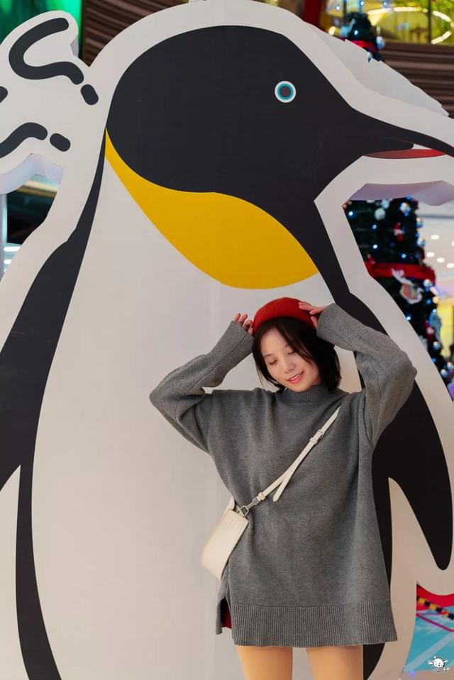 圣诞主题快闪店邀你打卡兑换愿望“亲”单，还BilingBilingBiling的