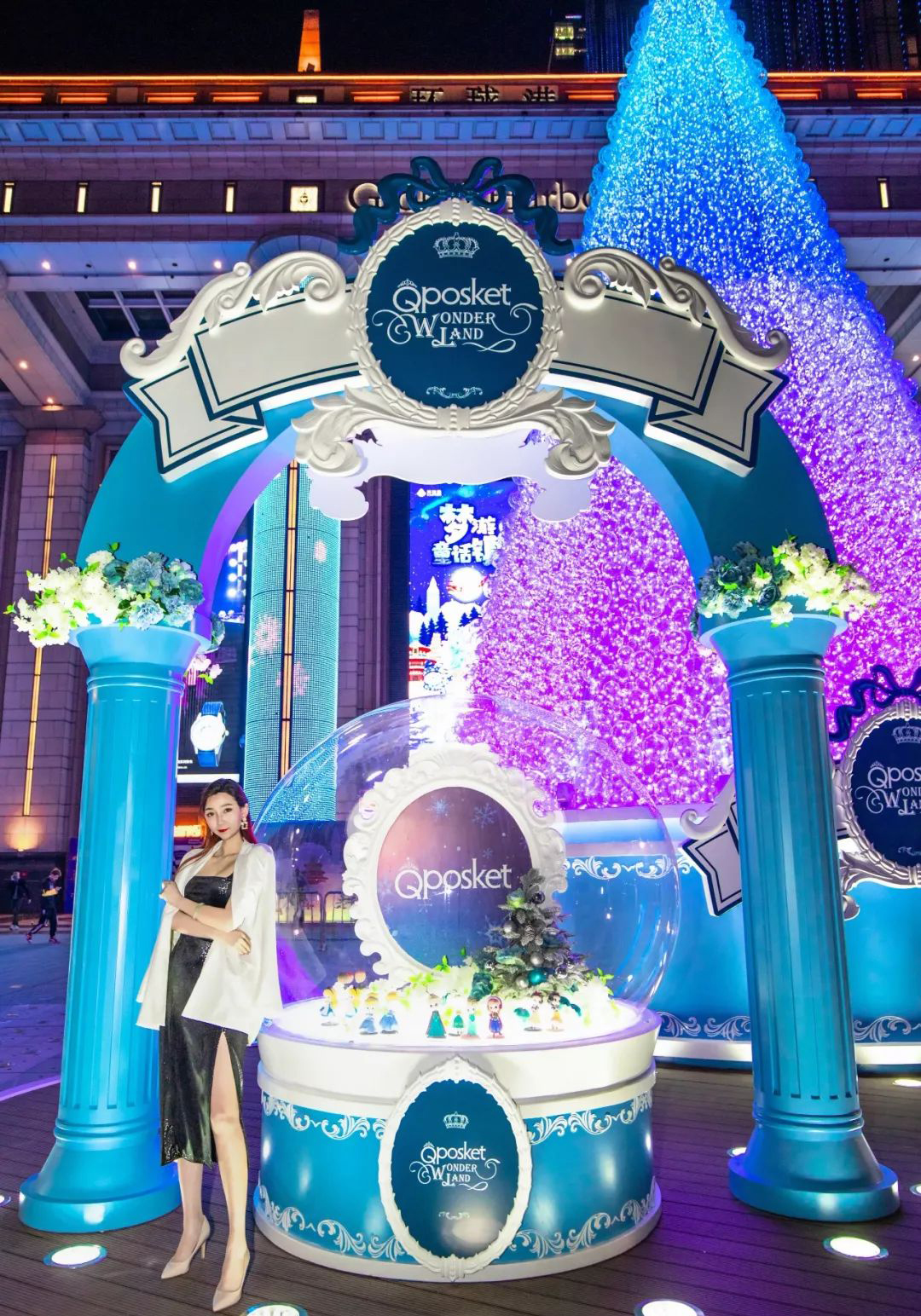 圣诞美陈星光璀璨点亮冬夜，又一精美绝伦童话镇落地了