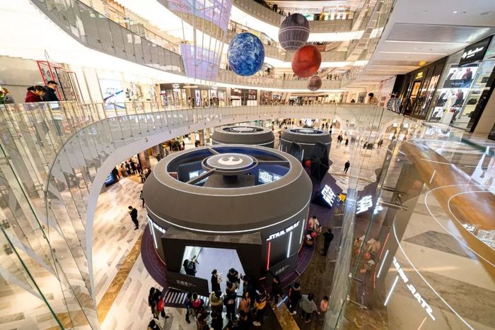 不一样的商场圣诞美陈设计，愿原力与你同在