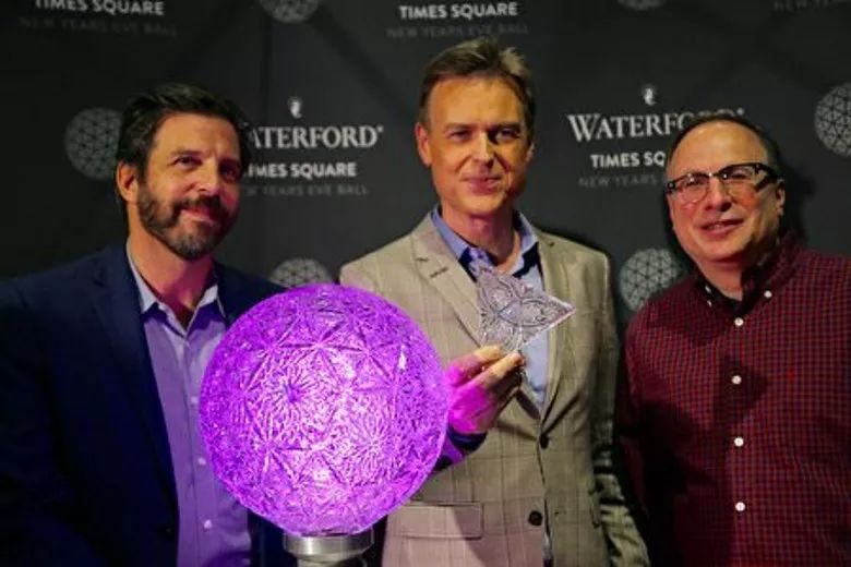 时代广场跨年夜活动策划了一个重头戏:新年水晶球与你共迎2020年
