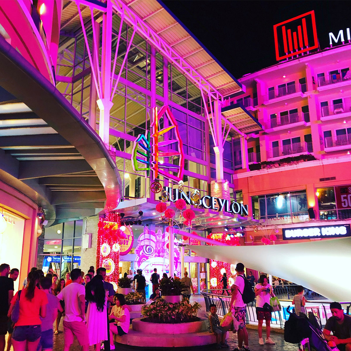 春节商场美陈设计有哪些注意事项？