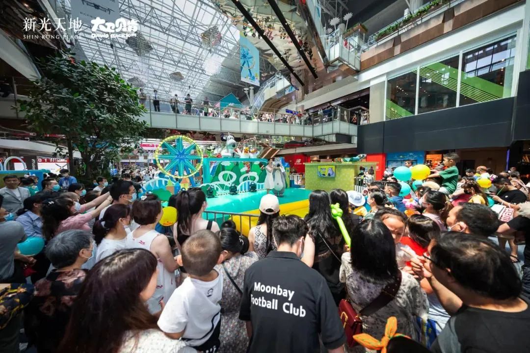 贝肯熊IP主题形象展览活动萌趣C位降临，还有欢乐杂技秀