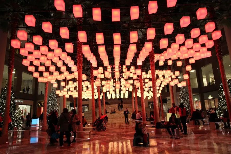 纽约布鲁克菲尔德广场展览活动策划的装置设计话题讨论度真高