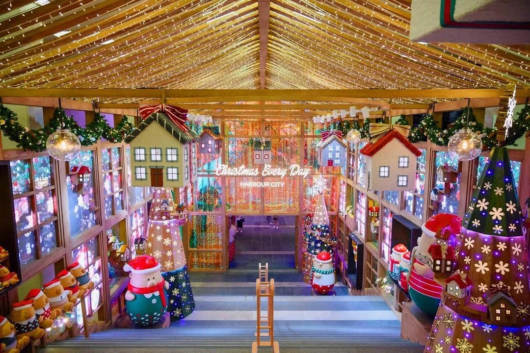 海港城圣诞艺术展览活动策划精心推出慈善圣诞熊,满满正能量