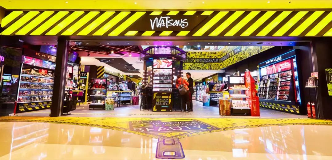 屈臣氏这波黄黄的操作酷毙了！