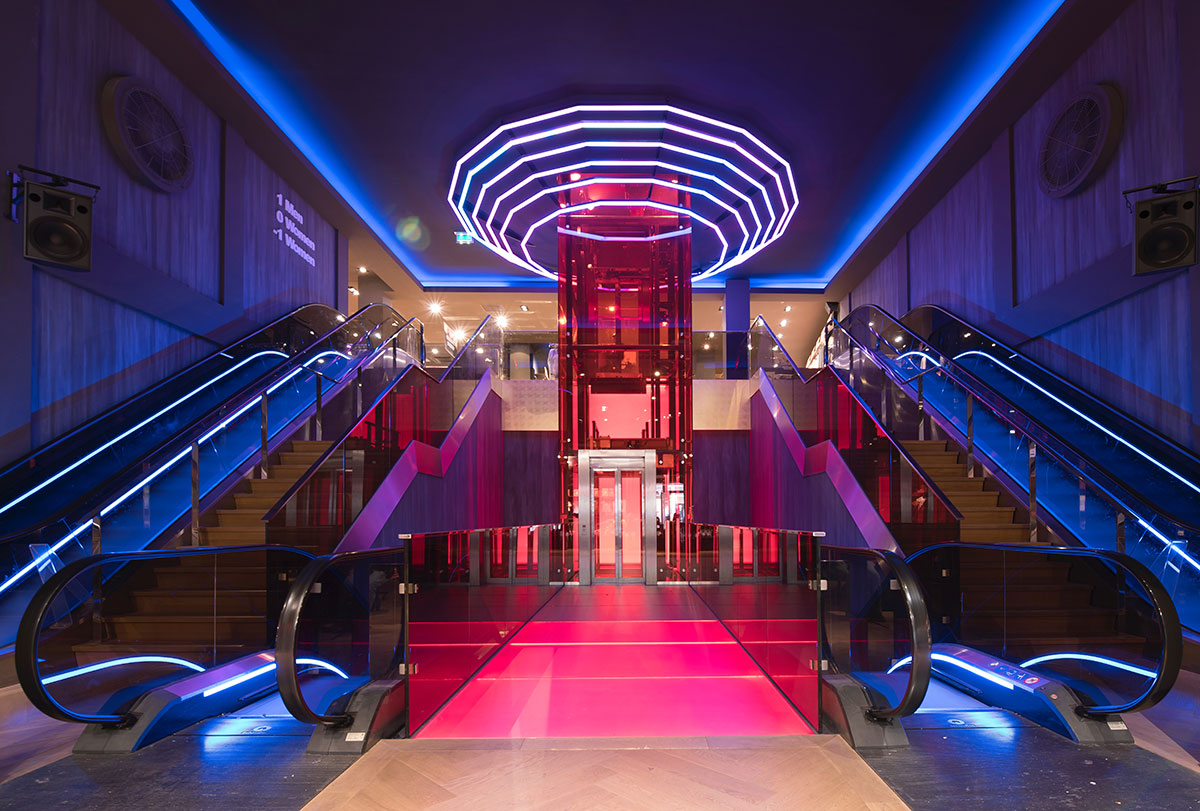 进行商场美陈设计时应注意哪些事项？