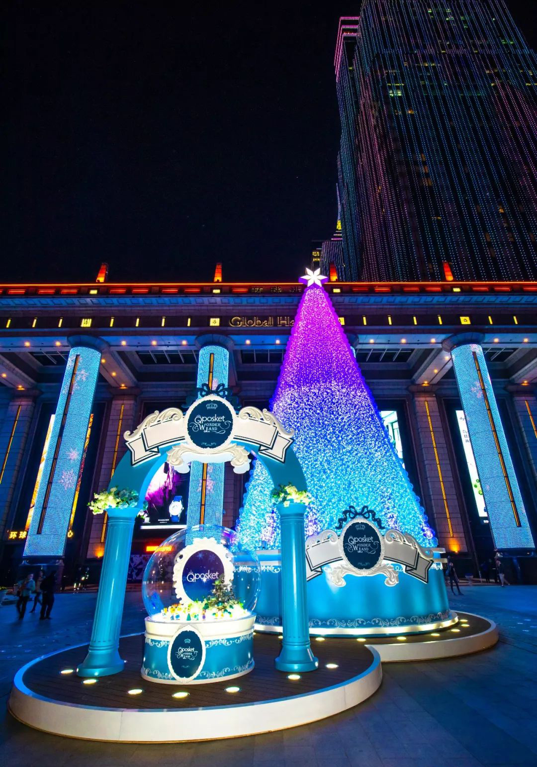 圣诞美陈星光璀璨点亮冬夜，又一精美绝伦童话镇落地了