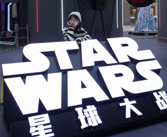 不一样的商场圣诞美陈设计,愿原力与你同在