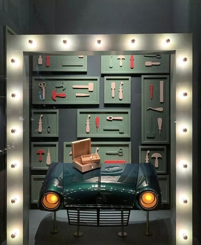 圣诞橱窗美陈设计就是一场小型的会展活动啊