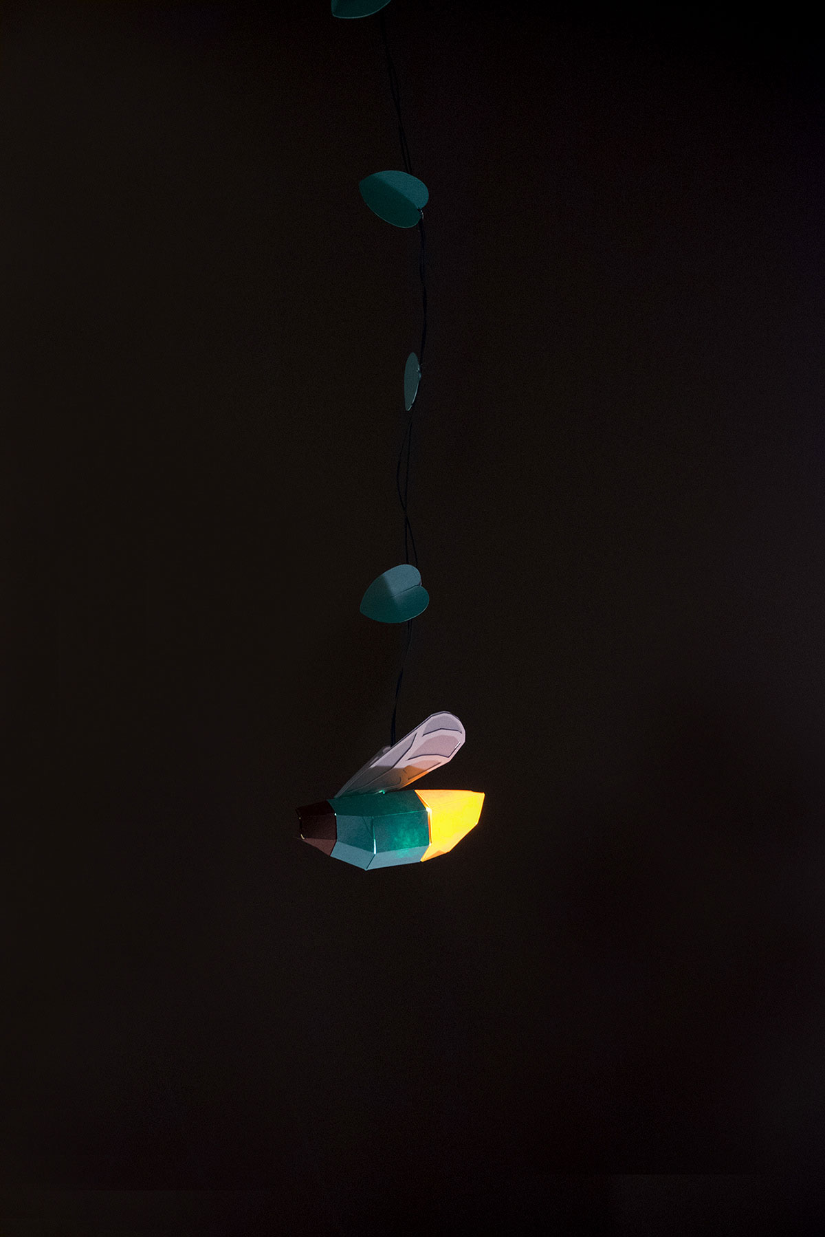 装饰在Livraria Lello儿童阅览室的巨型豆茎美陈设计