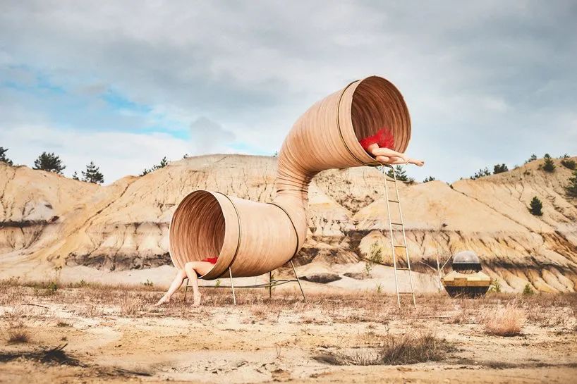 废弃的电缆轴完成逆袭,变身巨型艺术展览活动装置