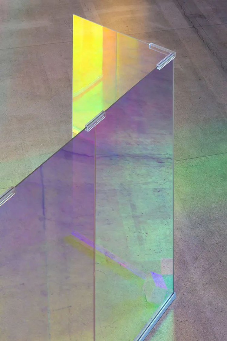 Citymakers开发的彩色迷宫展览活动装置诠释着城市与河流的关联