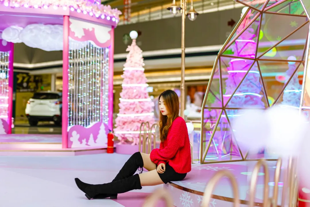 梦幻集光梦工厂圣诞节活动策划晶莹剔透五光十色,似仙境般梦幻