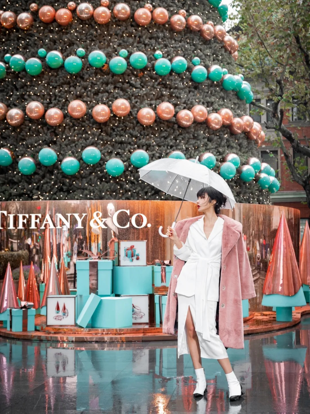 Tiffany圣诞树正式亮灯，蓝色礼盒解锁圣诞活动策划赢惊喜