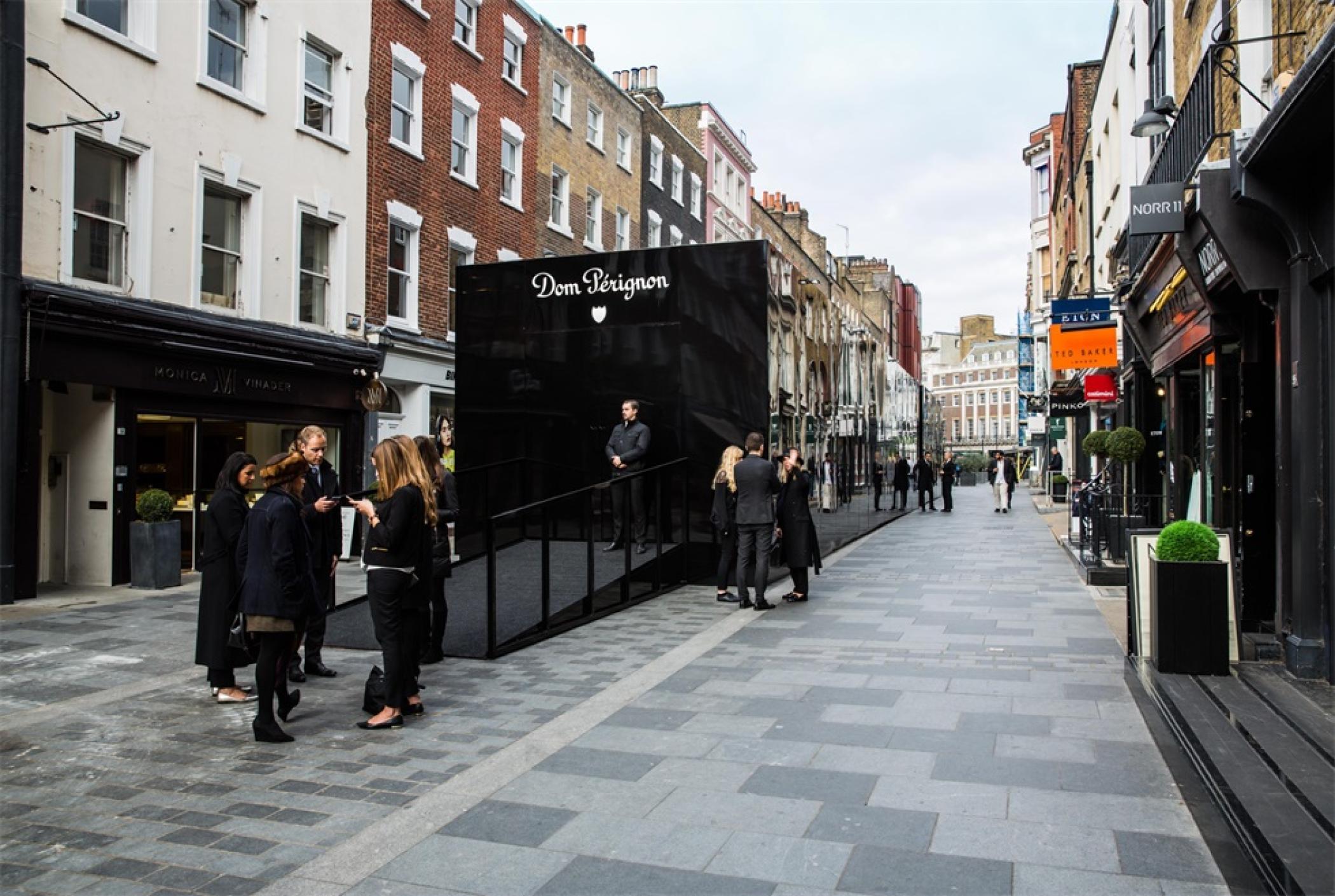 “转变”的快闪式体验活动策划装置带你踏上多感官之旅