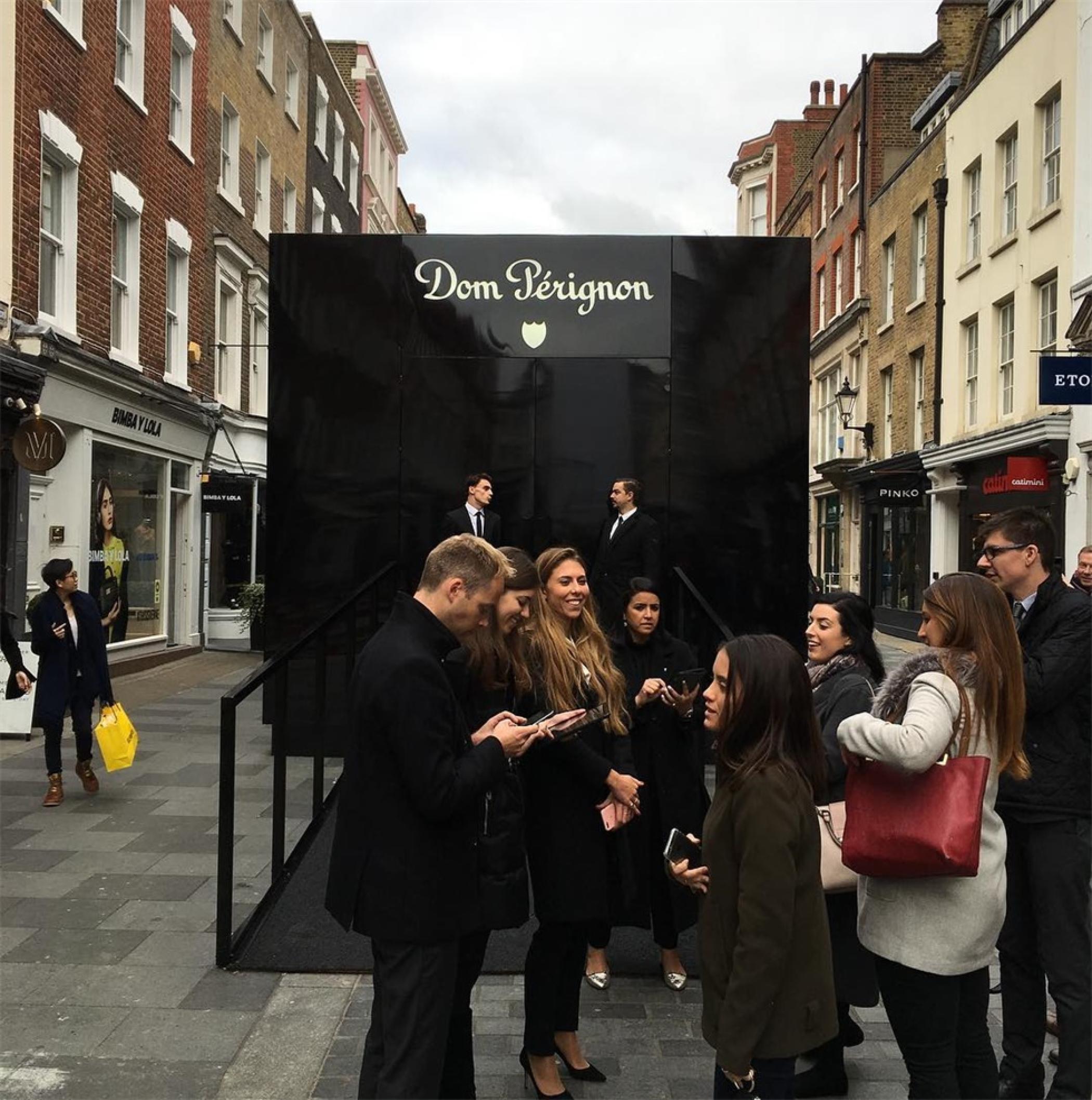 “转变”的快闪式体验活动策划装置带你踏上多感官之旅