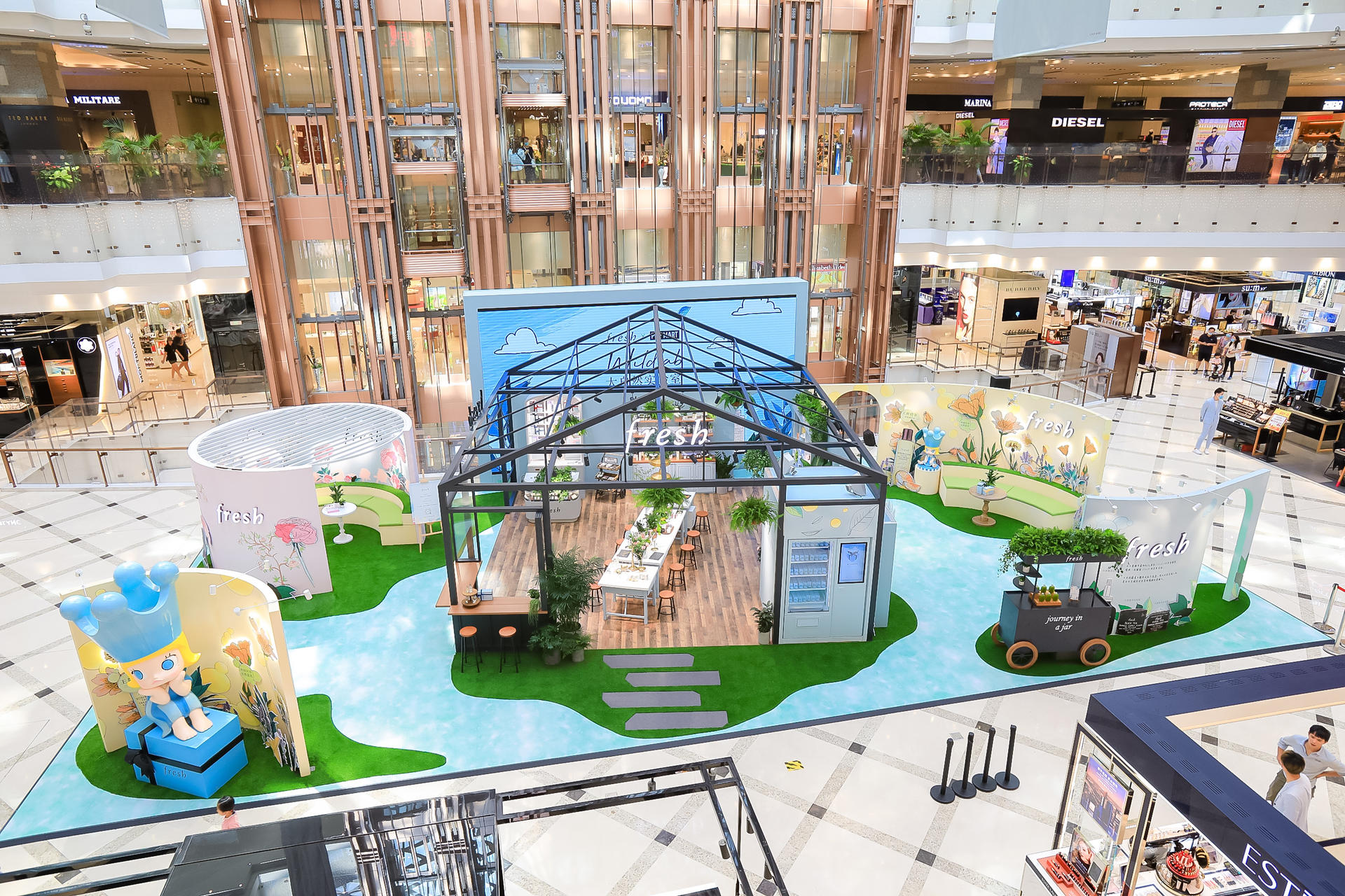 Fresh携手Pop Mart开启的Wildlab大自然实验室快闪活动策划新奇有趣