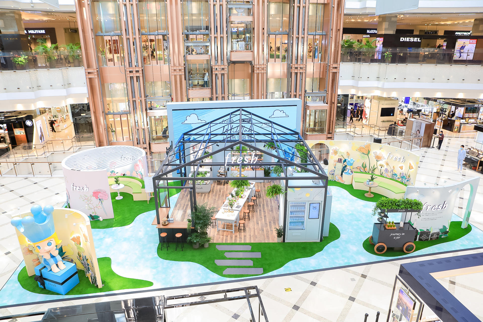 Fresh携手Pop Mart开启的Wildlab大自然实验室快闪活动策划新奇有趣