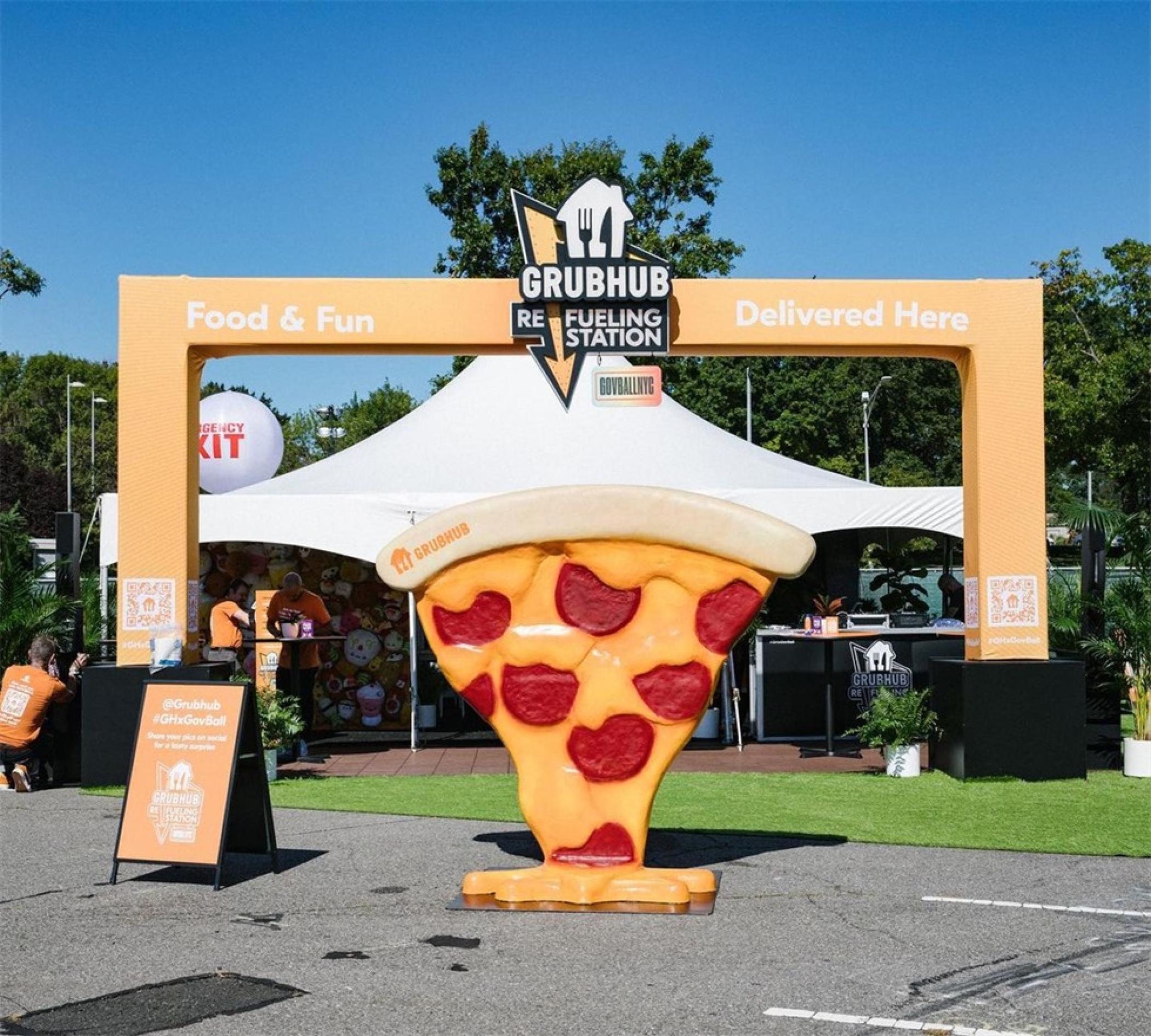 外卖平台Grubhub在音乐节上办了“加油站”的品牌体验的活动策划