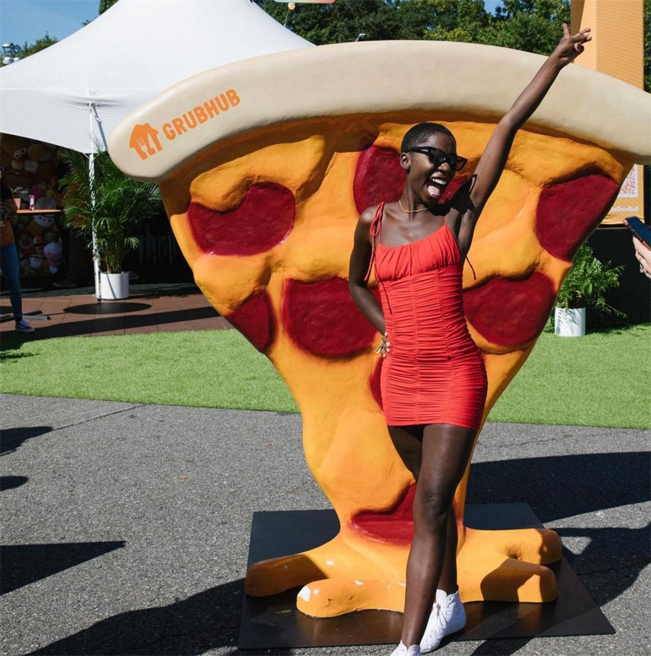 外卖平台Grubhub在音乐节上办了“加油站”的品牌体验的活动策划