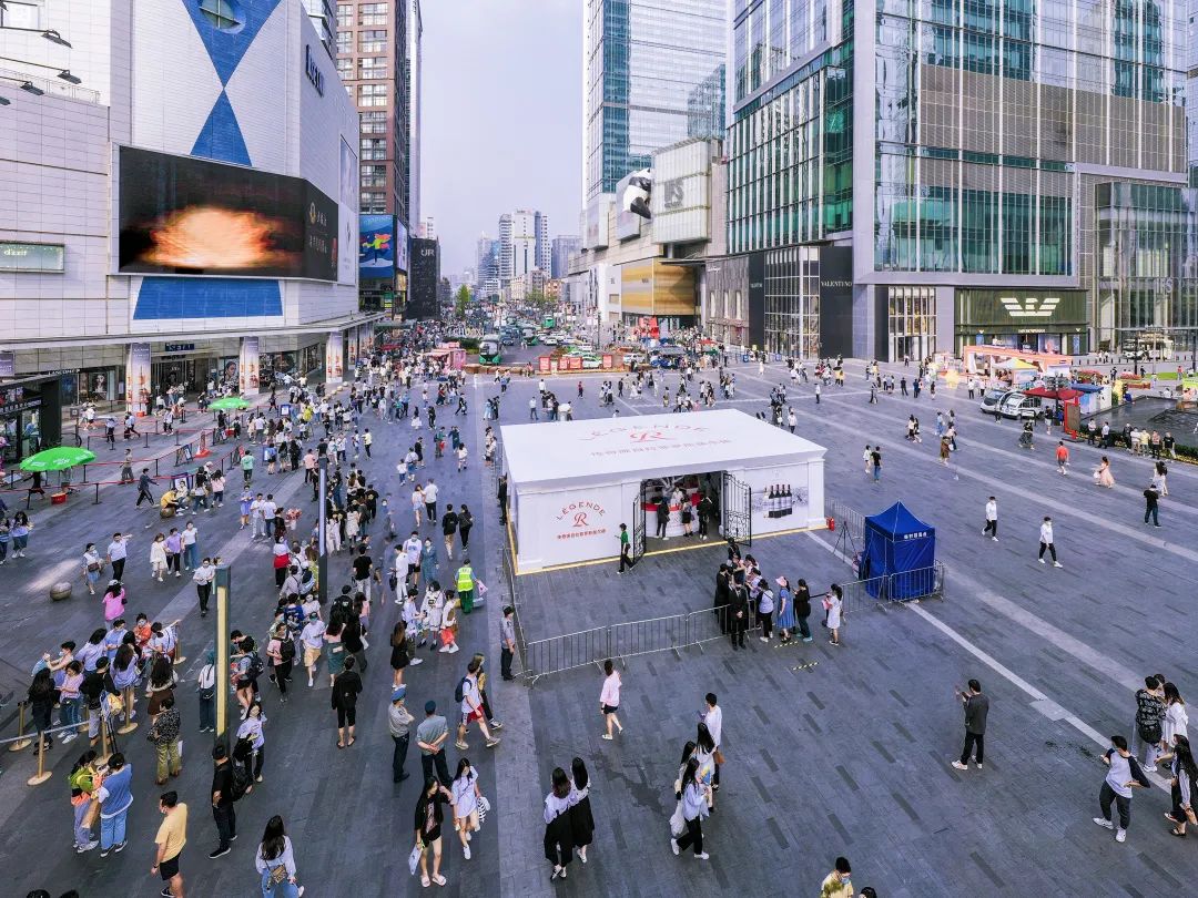 繁华春熙路因“拉菲罗斯柴尔德”快闪店活动策划而更高贵典雅