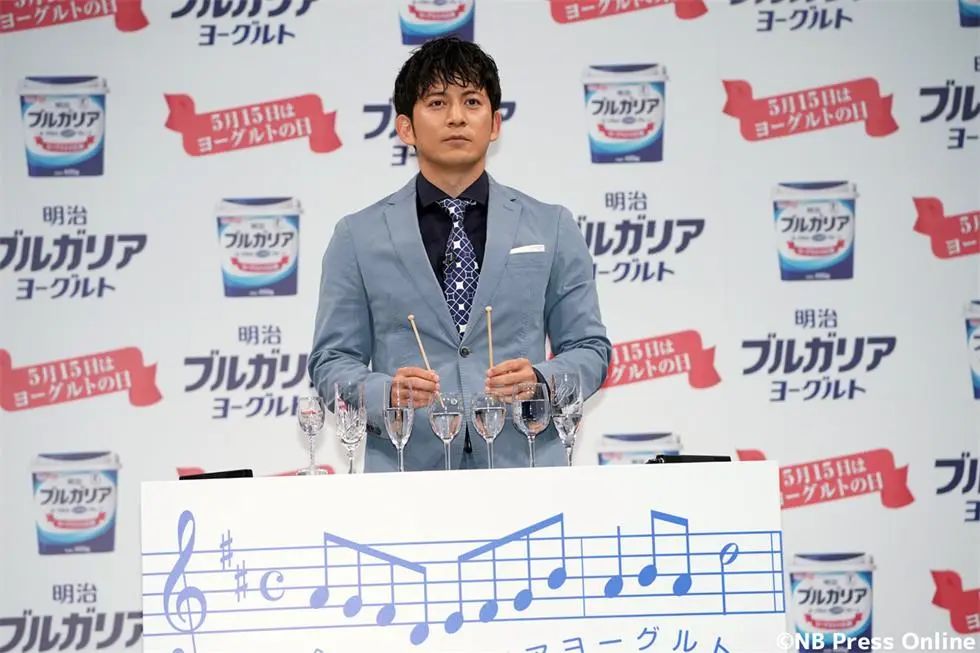 明治酸奶公园快闪店活动策划的巨大保加利亚酸奶的包装盒最吸睛了