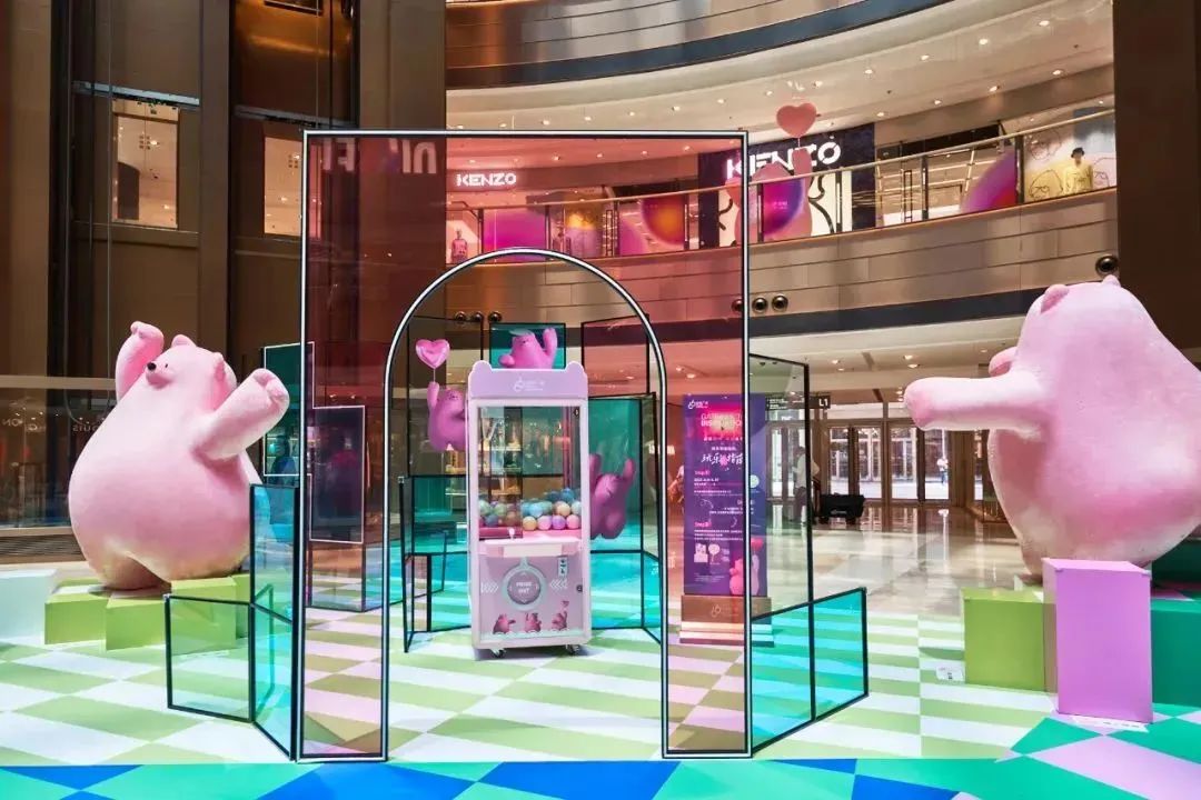 「灵感回归，从心出发」主题艺术活动策划装置桃乐熊喜迎复工