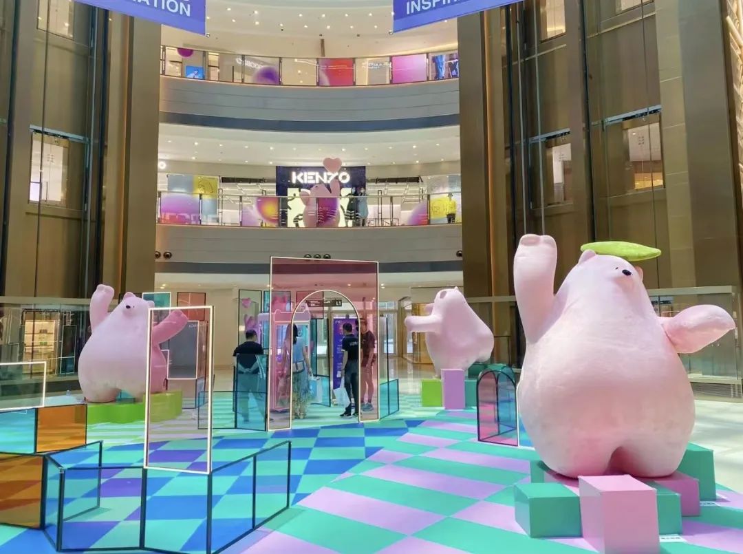 「灵感回归,从心出发」主题艺术活动策划装置桃乐熊喜迎复工