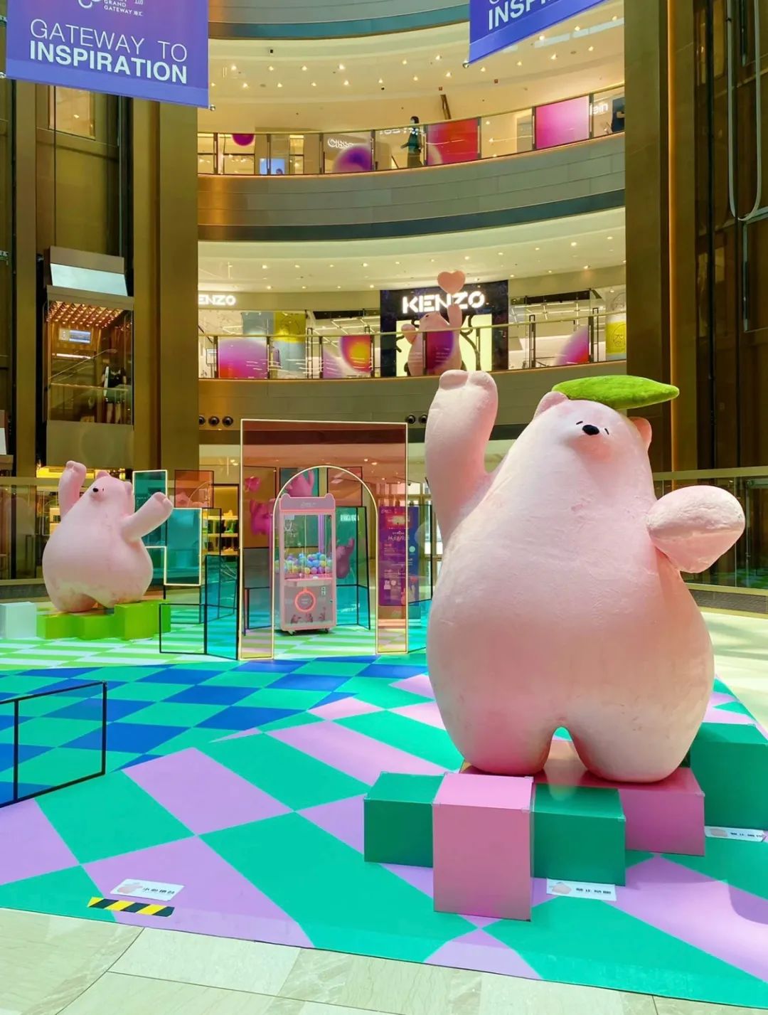 「灵感回归,从心出发」主题艺术活动策划装置桃乐熊喜迎复工