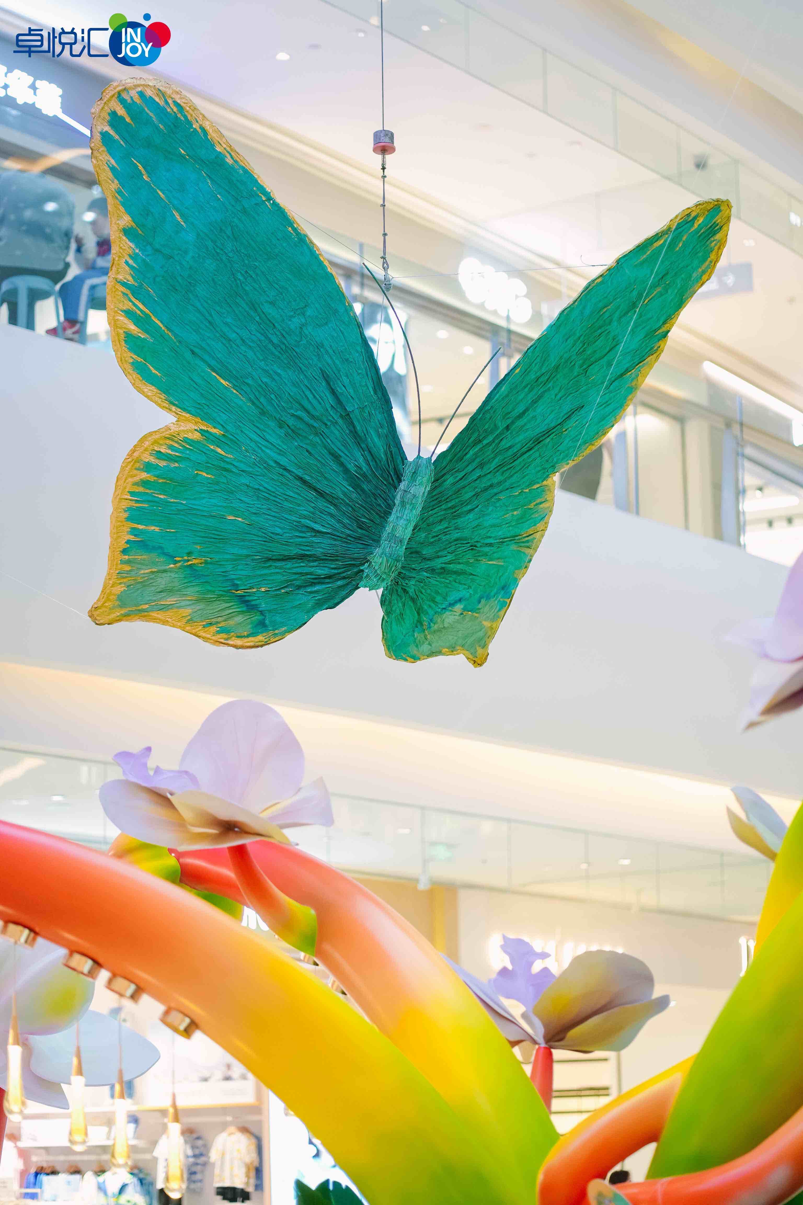 漫步蝶变新·生艺术展览活动策划中，如置身春日花园