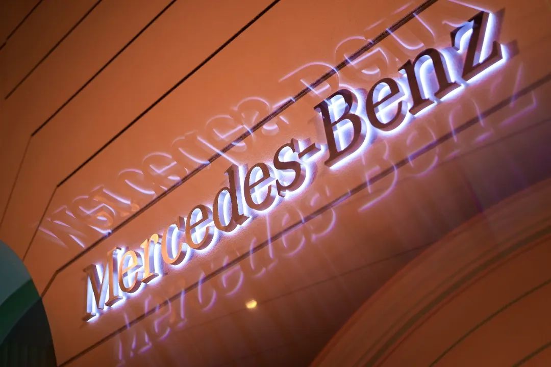 全新EQE极感唤醒空间快闪活动策划从视觉听觉嗅觉感恩和触达用户