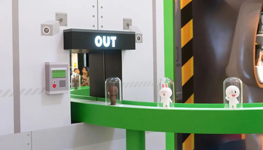 通讯软件LINE这波圣诞营销活动策划创下了惊人的下载量