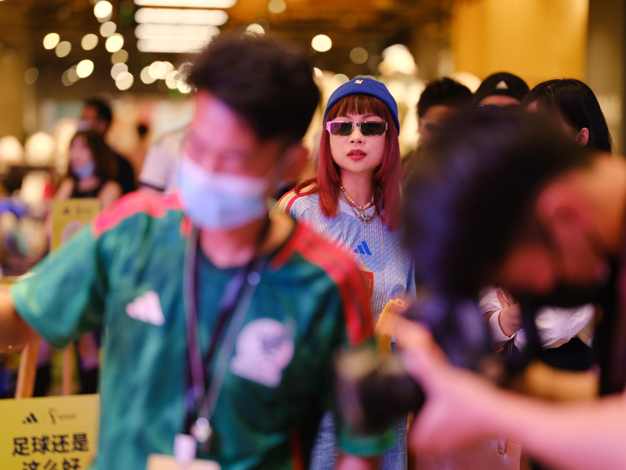 去adidas世界杯快闪店活动策划解锁复古球衣穿搭大片